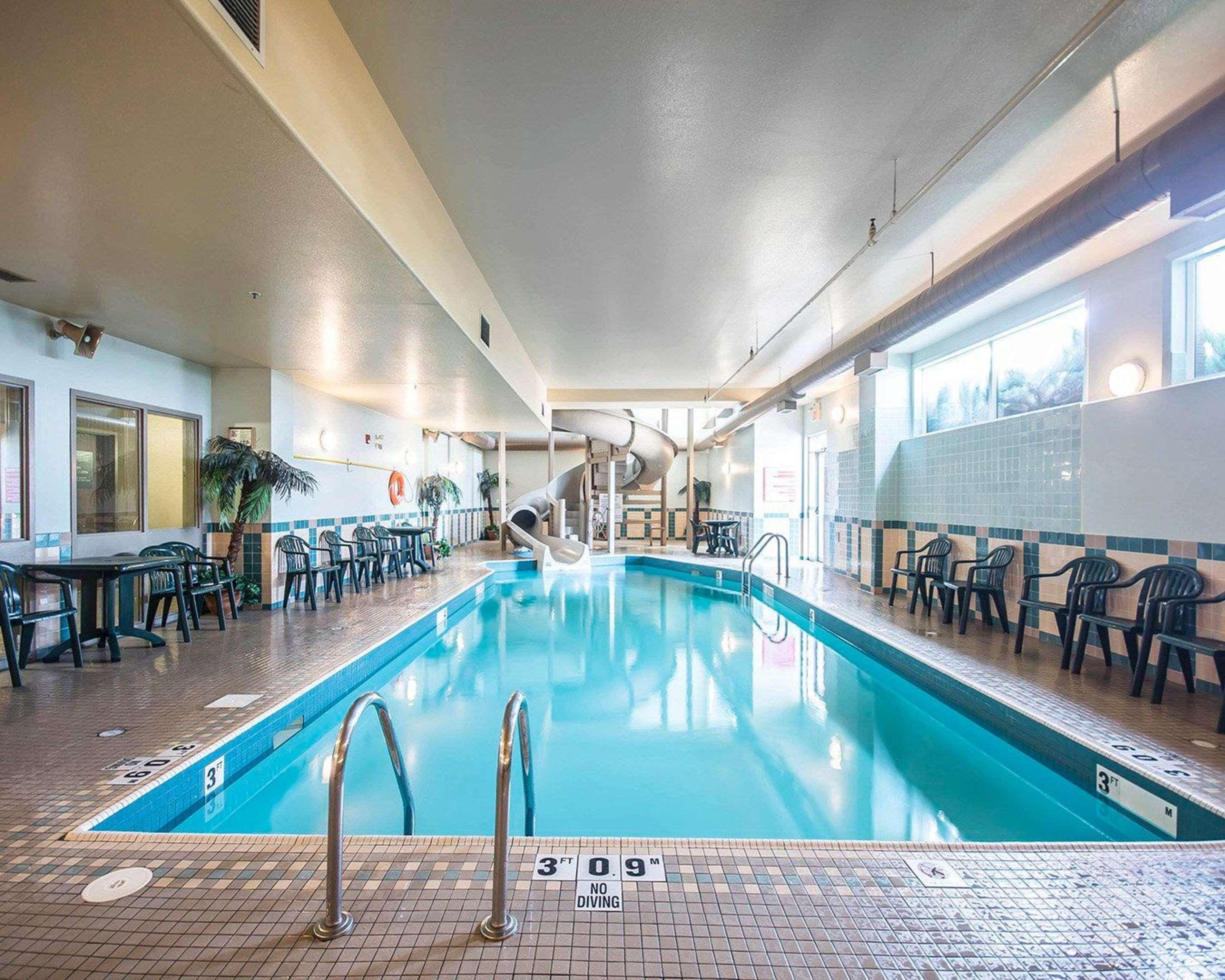 Comfort Inn & Suites Salmon Arm Eksteriør bilde
