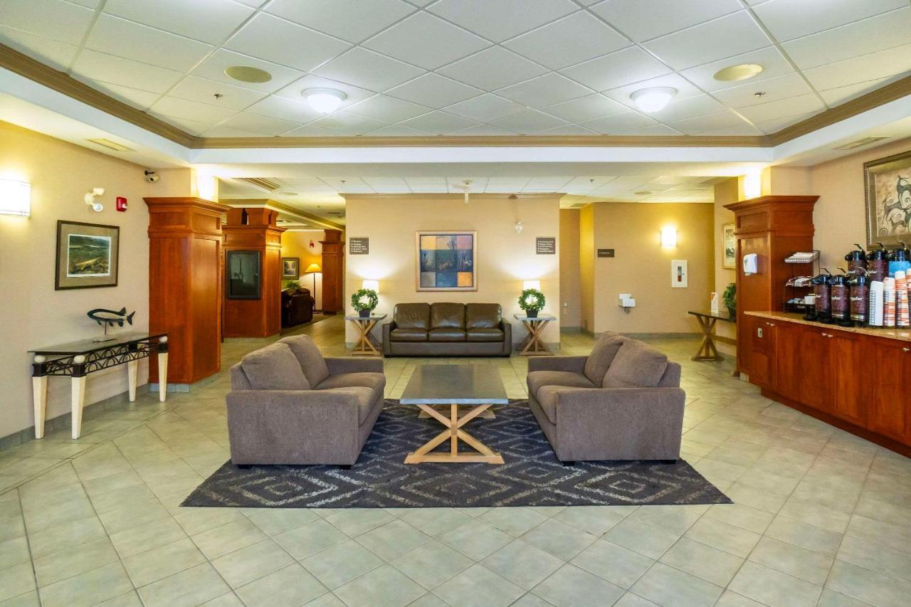 Comfort Inn & Suites Salmon Arm Eksteriør bilde