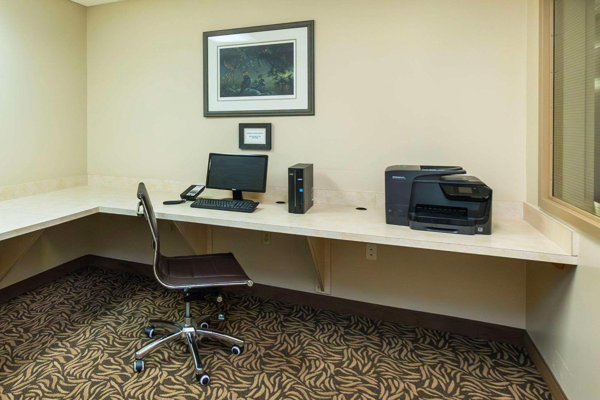 Comfort Inn & Suites Salmon Arm Eksteriør bilde