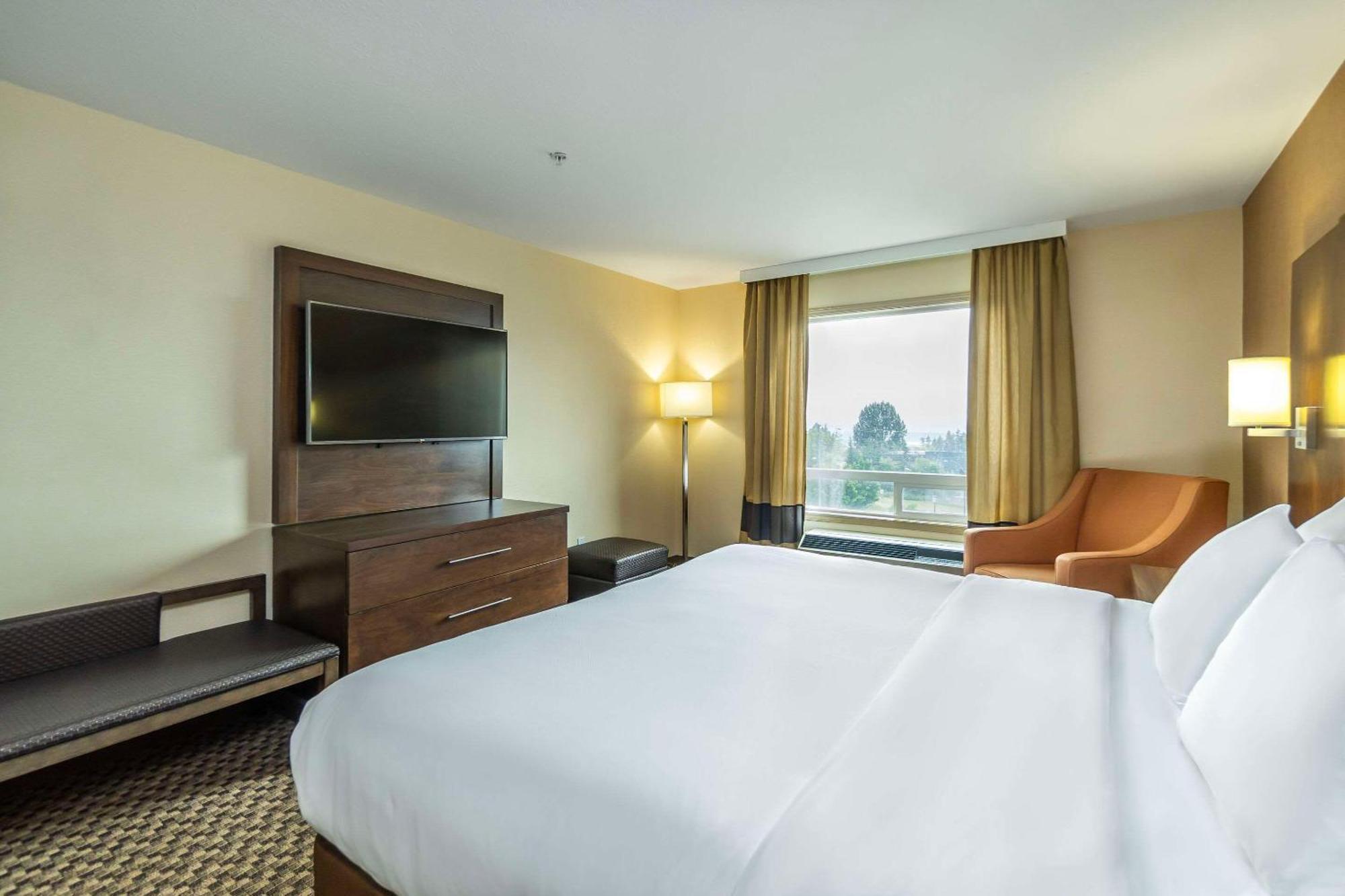 Comfort Inn & Suites Salmon Arm Eksteriør bilde