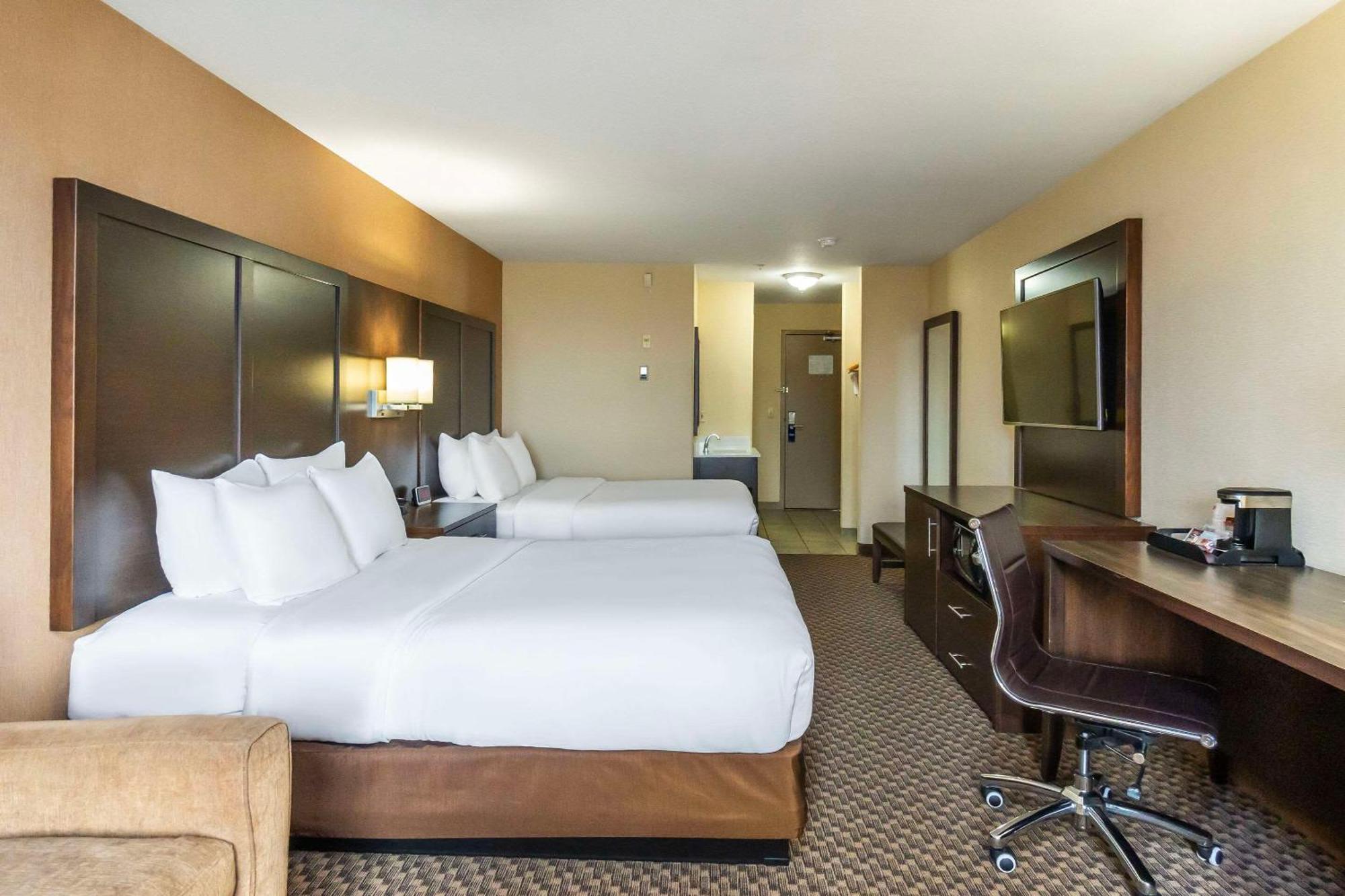 Comfort Inn & Suites Salmon Arm Eksteriør bilde