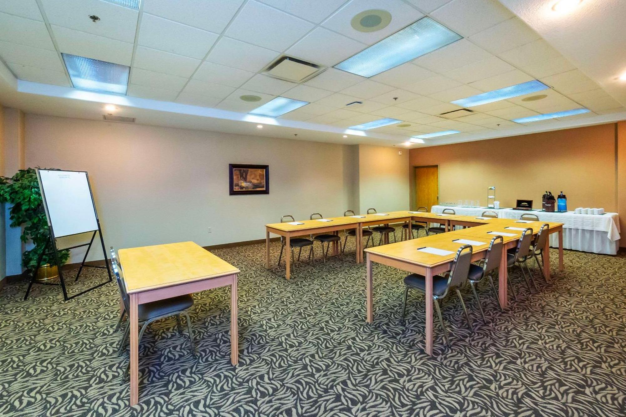Comfort Inn & Suites Salmon Arm Eksteriør bilde