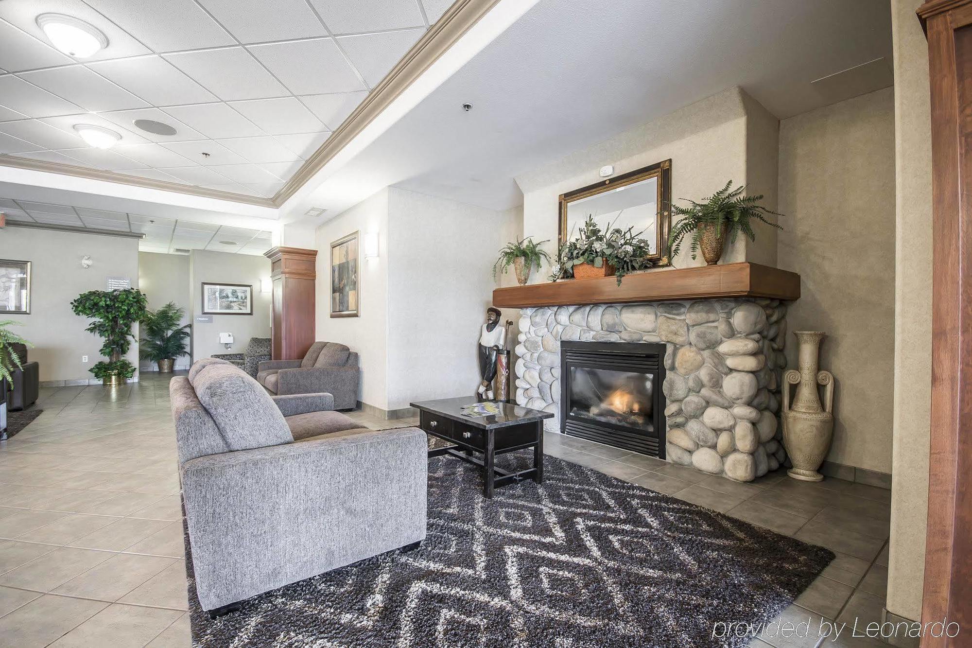 Comfort Inn & Suites Salmon Arm Eksteriør bilde